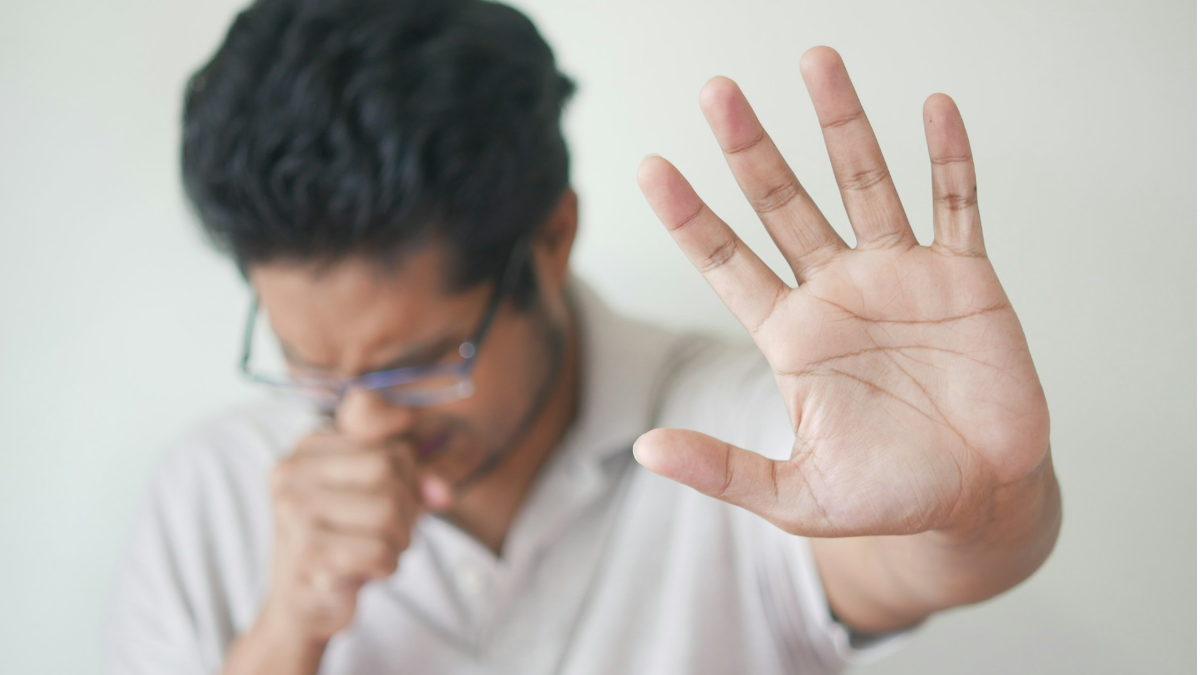 Avoir un chat dans la gorge