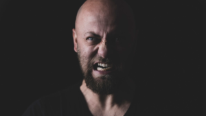 Être vert de rage